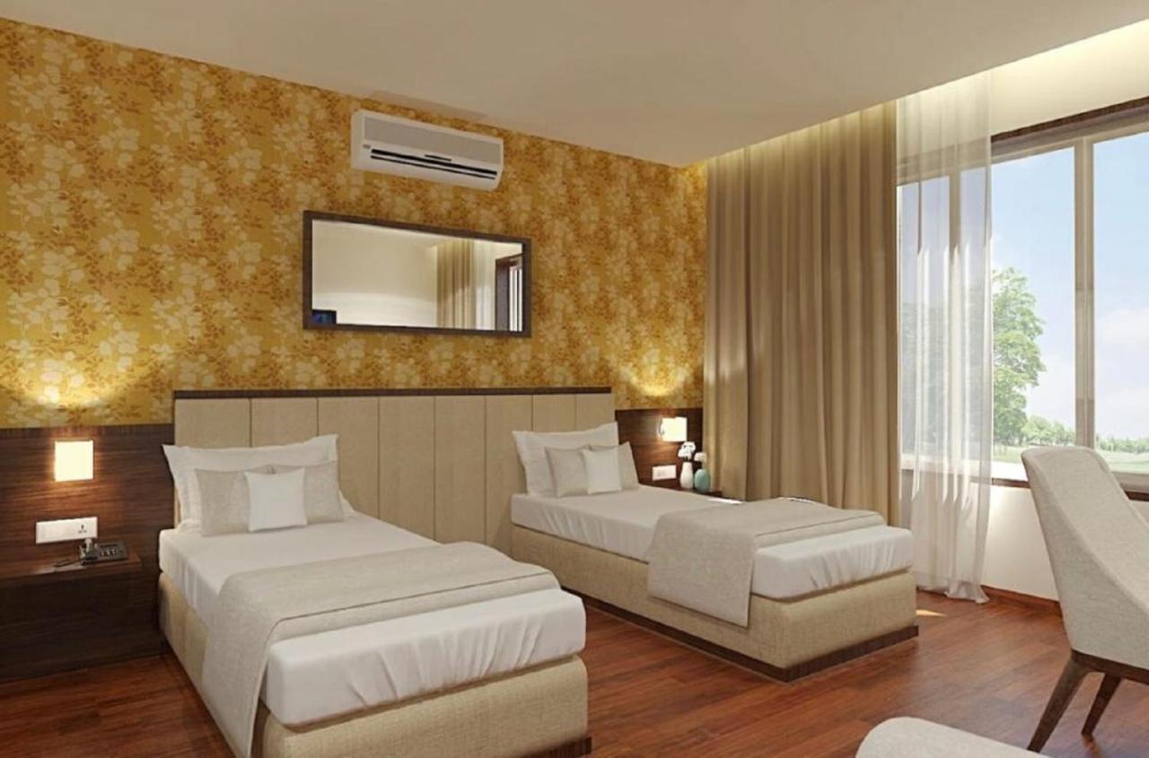 Hotel Shlok Kolhapur Dış mekan fotoğraf