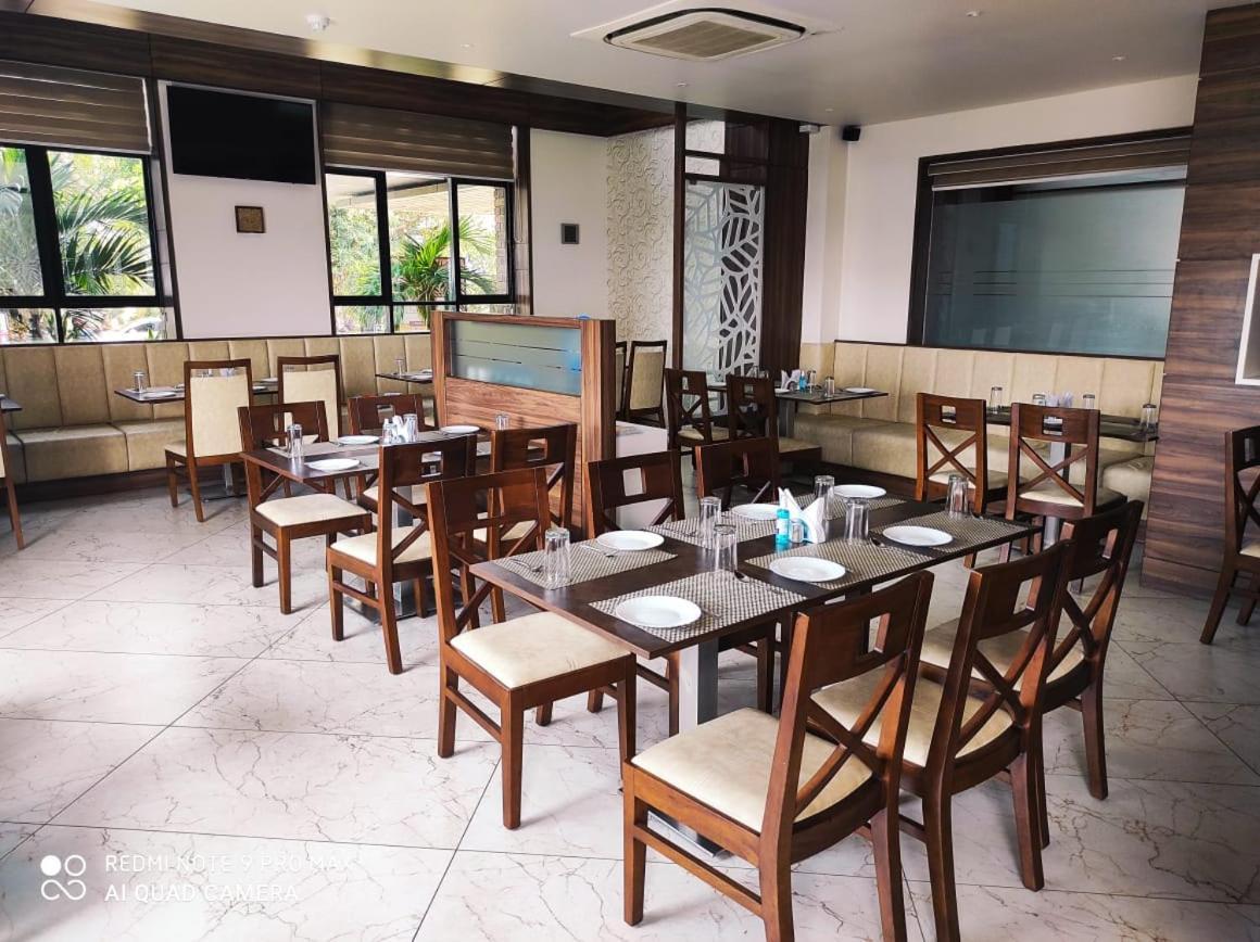 Hotel Shlok Kolhapur Dış mekan fotoğraf